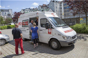 Das Krankenmobil fährt wochentags regelmäßig durch Hamburg